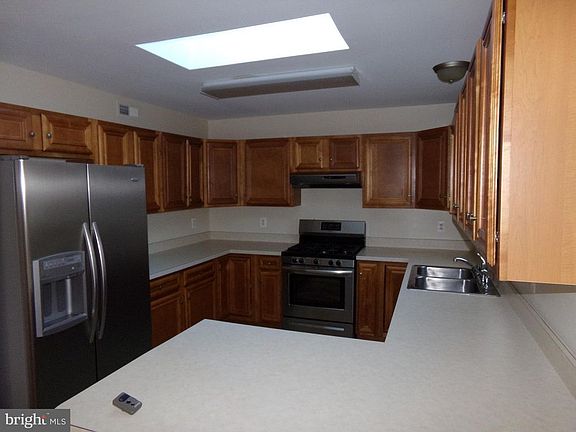 5th image of 101 Cherokee Dr
