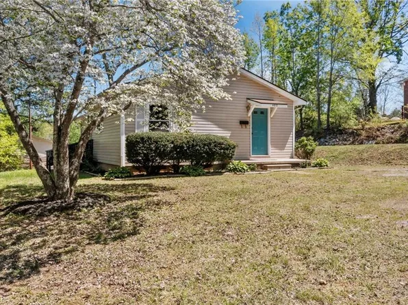 408 S Foushee St, Roxboro, NC 27573