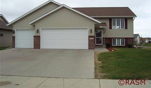 1st image of 612 St Andrews Dr