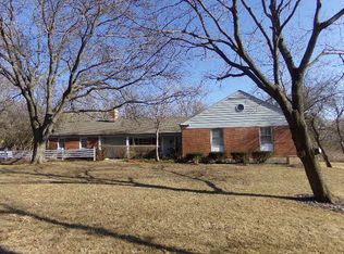 1595 Dunbar Rd, Inverness, IL 60067