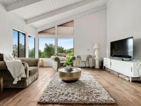 2286 Mount Vernon Ave, Riverside, CA 92507