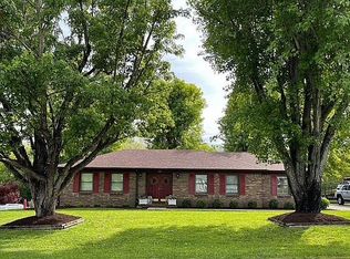 230 S Loop Dr, Stanford, KY 40484