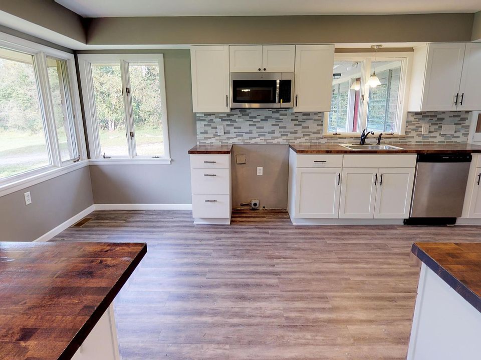 9205 Avery Rd, Broadview Heights, OH 44147 Zillow