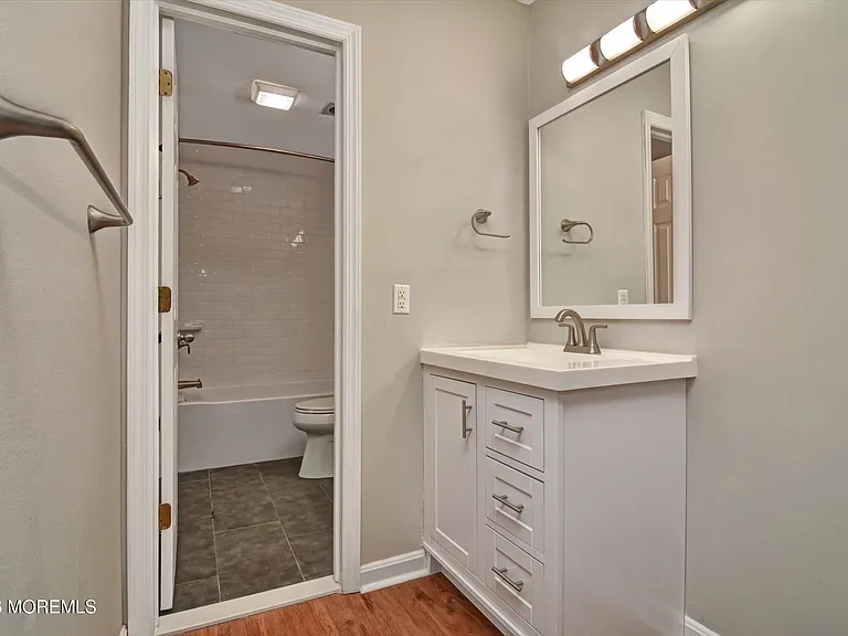 44 Marion St #9 — Photo 20