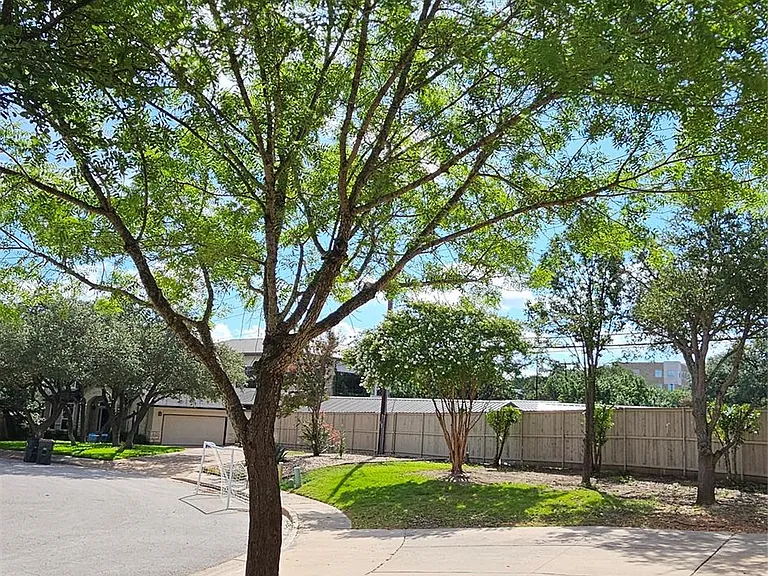 11505 Emerald Falls Dr — Photo 22