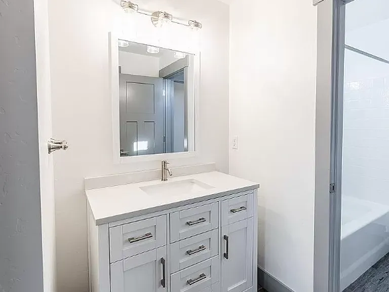 646 S Tylee Way — Photo 26