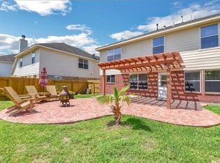 5601 Lilywood Ct, Rosharon, TX 77583