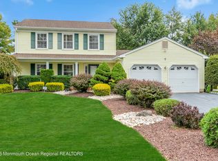 7 Regal Rd, Manalapan, NJ 07726
