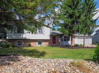 6695 Woodlea Dr, Kalamazoo, MI 49048