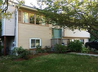 325 Sumner Ave, Warwick, RI 02888