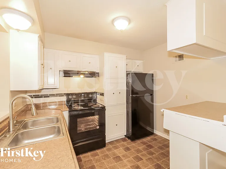 14220 E 36th St S — Photo 6