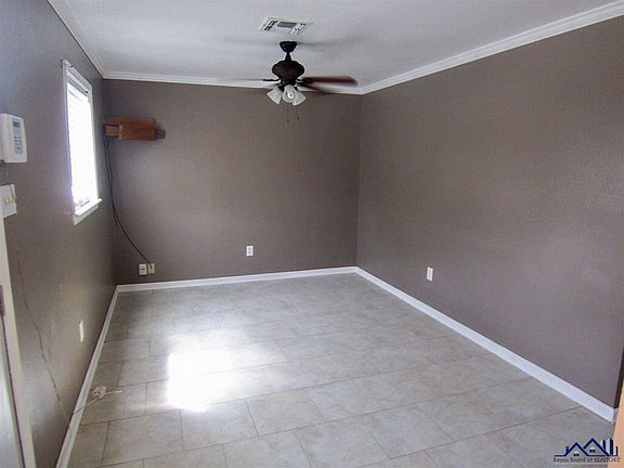2nd image of 408 Fieldcrest Dr