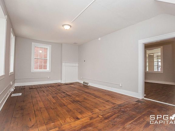2nd image of 103 Lincoln Way