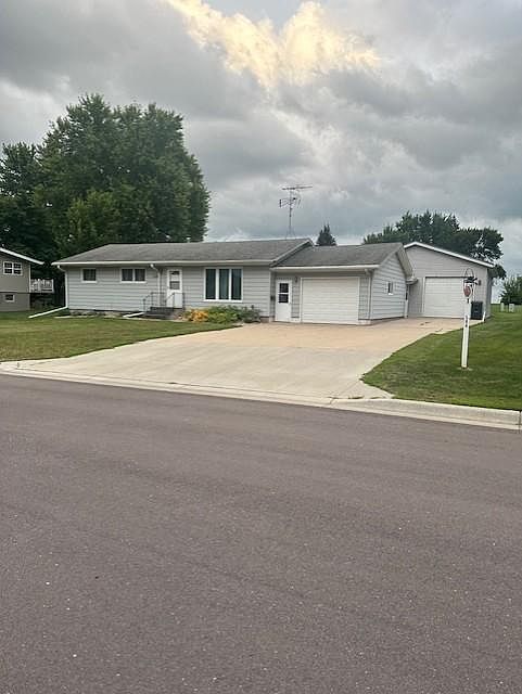 1st image of 506 6th Ave S