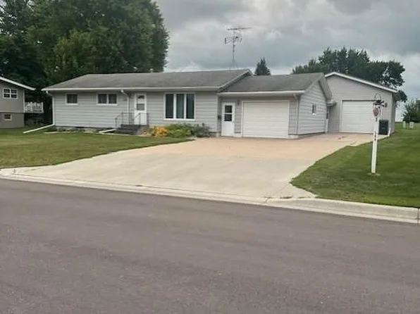 506 6th Ave S, Lakefield, MN 56150