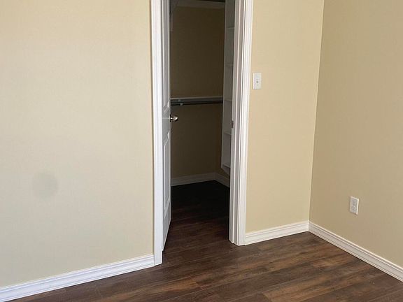 5th image of 110 Praire Creek Dr