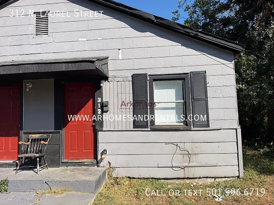 312 N Laurel St