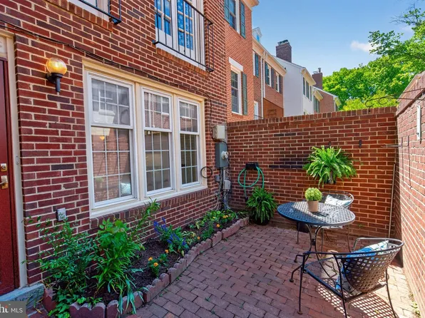 1962 N Cleveland St #1, Arlington, VA 22201