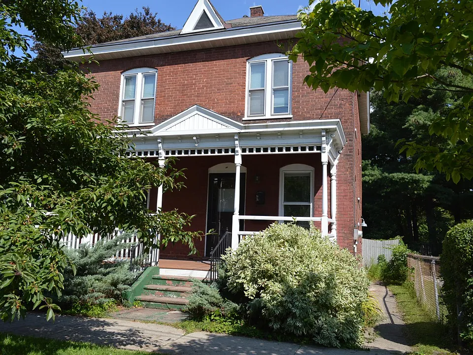 24 N Champlain St