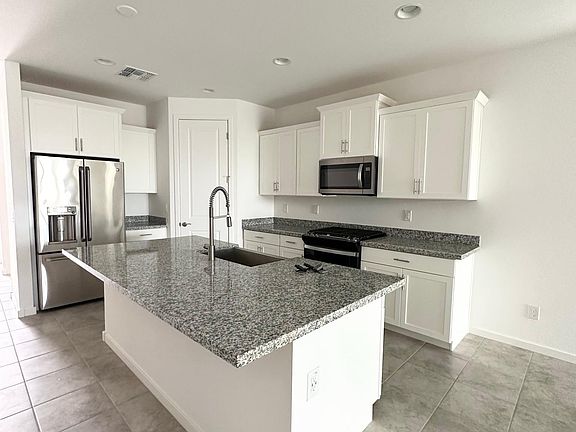 2nd image of 6822 W Pedro Ln