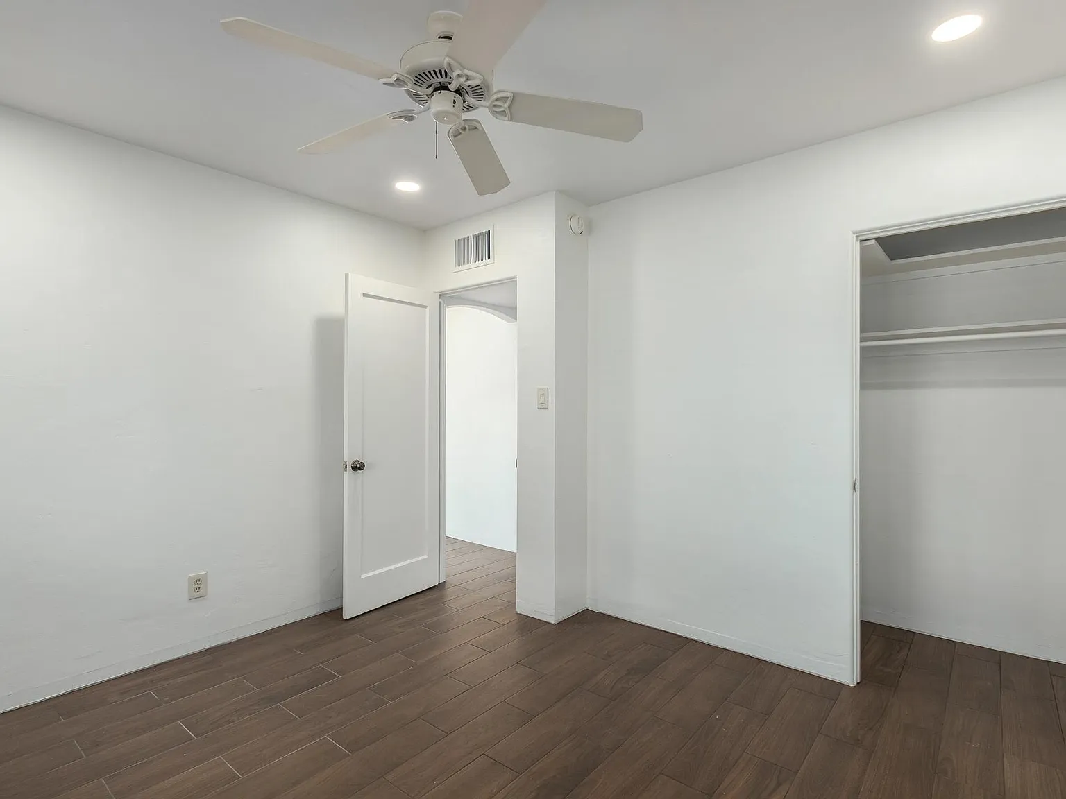 2 bed, 875 sqft, $1,450 — Photo 4