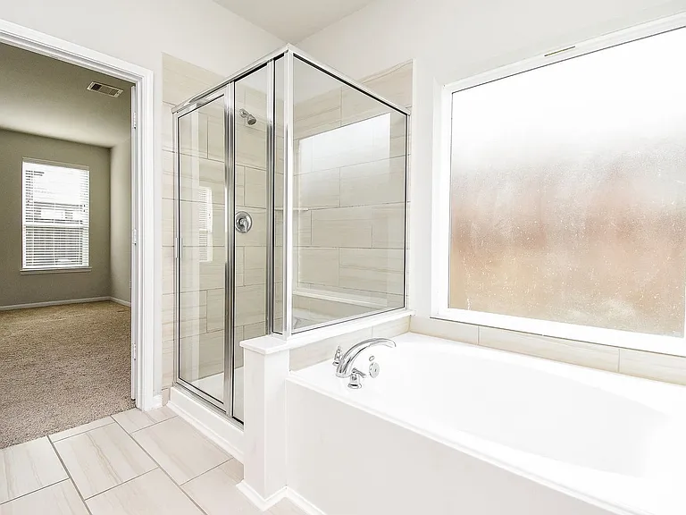 4442 Buentello Dr — Photo 43