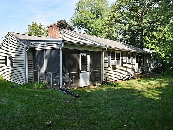 4th image of 11 Almon Ave