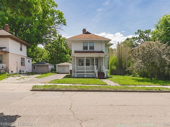 2nd image of 356 Nelson St