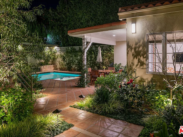 332 S Anita Ave — Photo 46