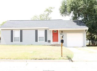 814 Enfield St, Bryan, TX 77802