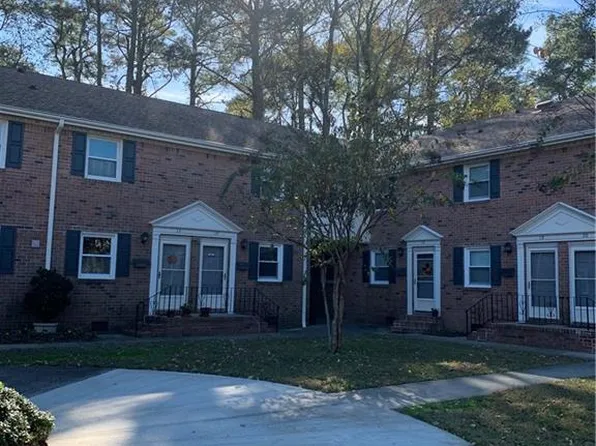 1245 Laskin Rd APT 17, Virginia Beach, VA 23451