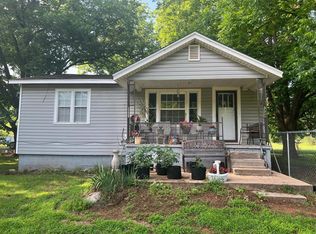 622 W 15th St, Chandler, OK 74834