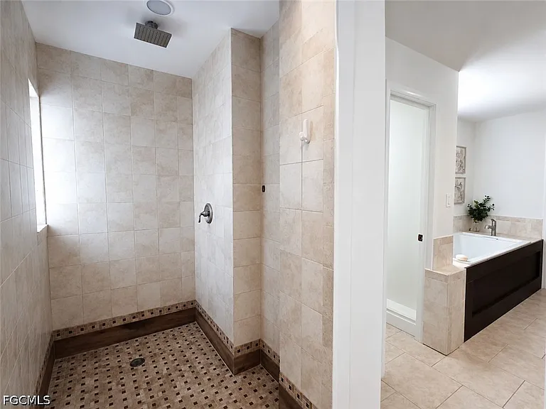 8512 Chatham St — Photo 11