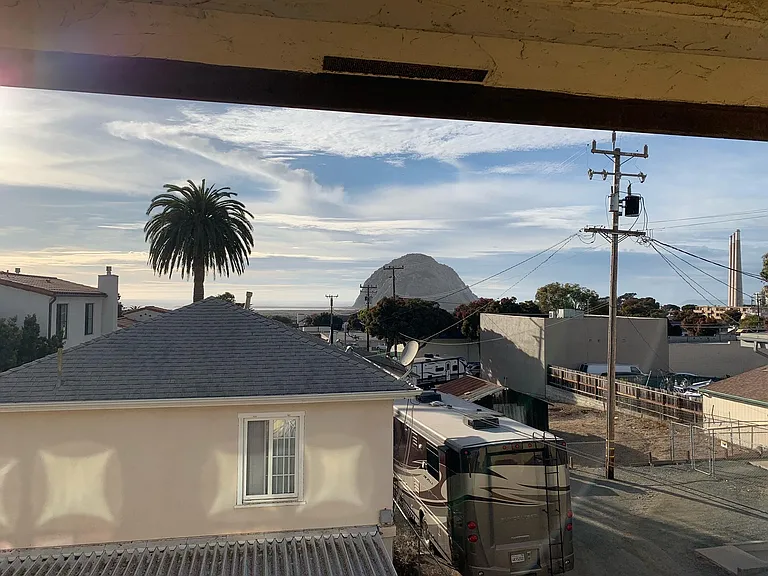725 Napa Ave — Photo 2