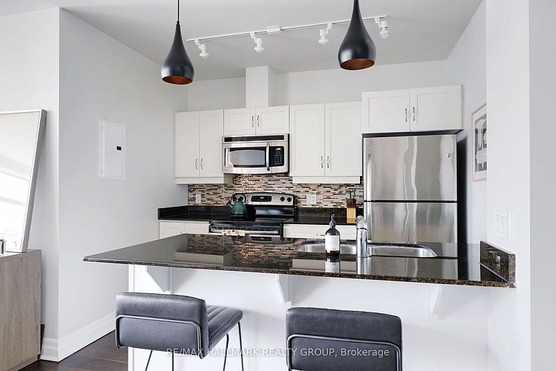 Ottawa Apartment for rent - 2 Bedrooms — photo 9