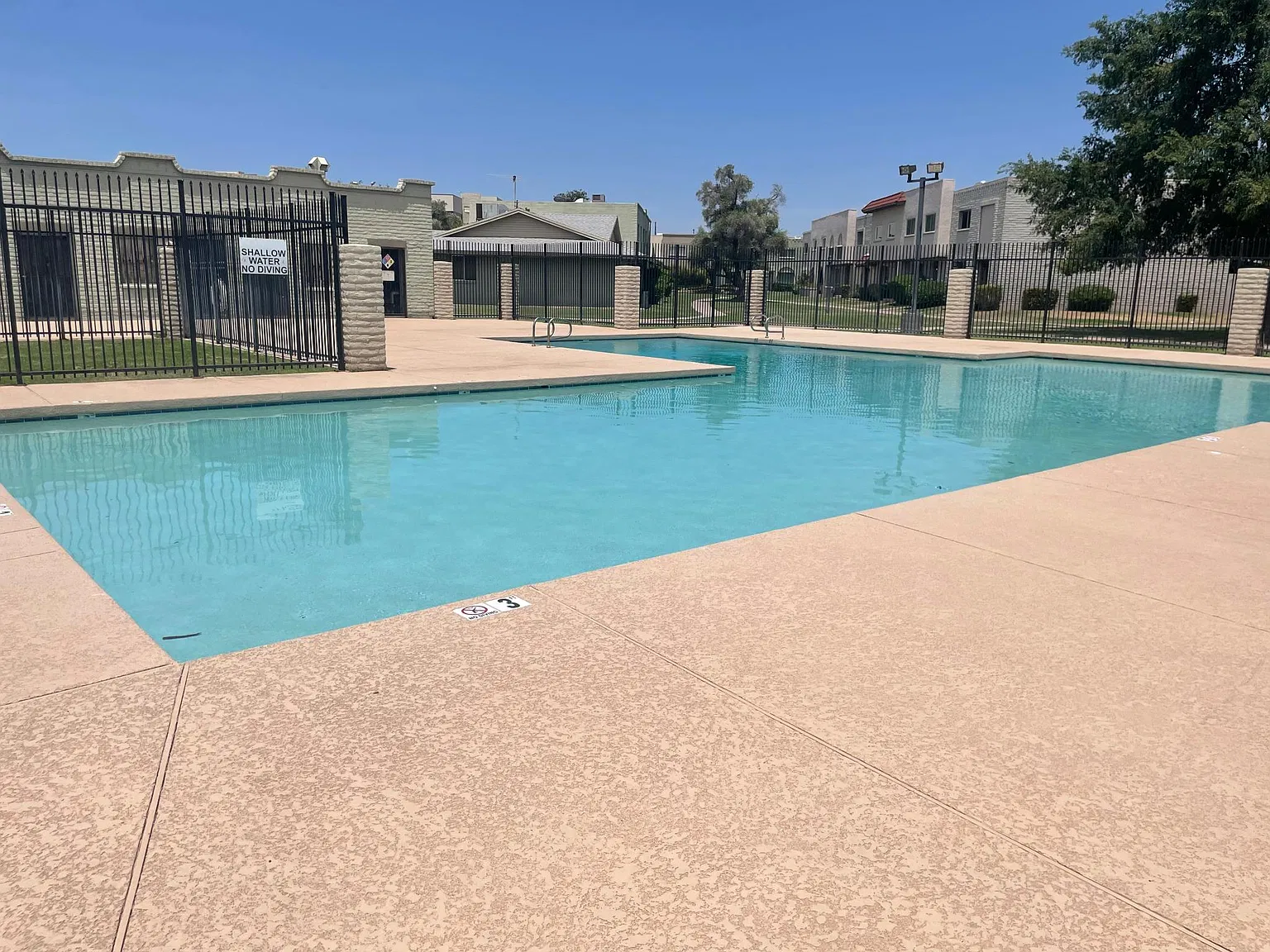 3 bed, 2.5 bath, 1340 sqft, $1,995 — Photo 3