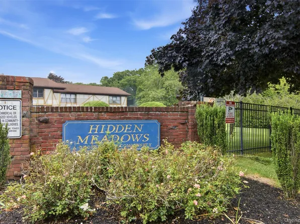 58 Bailey Court #58, Middle Island, NY 11953