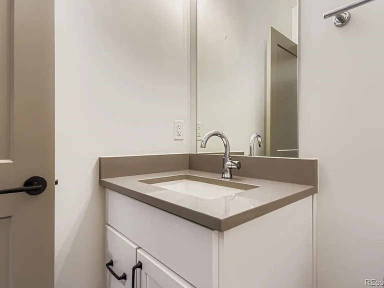1280 E Hampden Ave #B — Photo 20