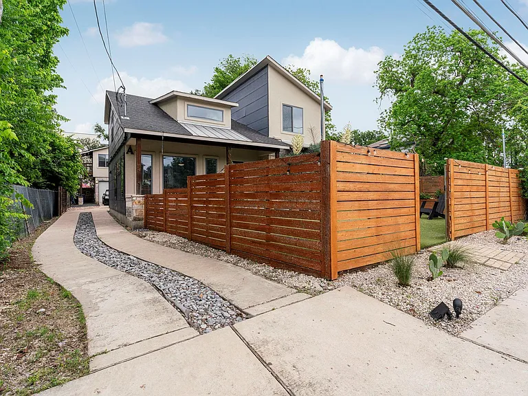 5204 Samuel Huston Ave — Photo 6