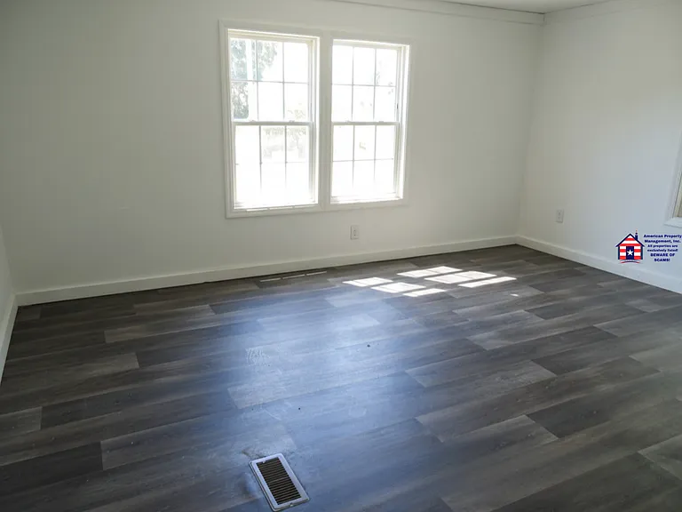 107 Carraway Creek Dr — Photo 5