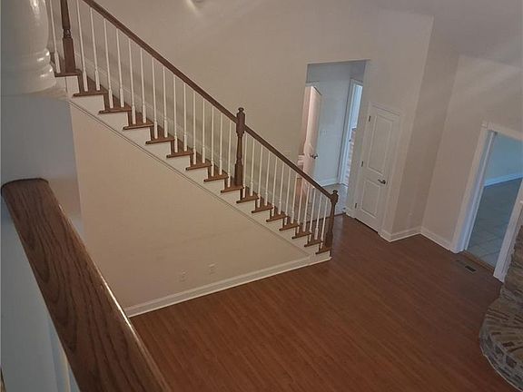 5th image of 768 Lime Branch Rd