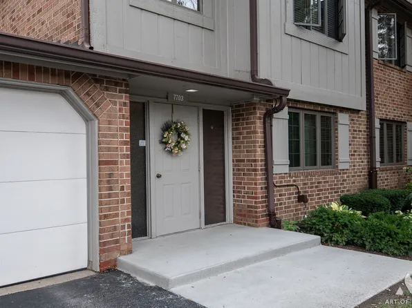 7703 W Oak Ridge Ct APT 1B, Palos Heights, IL 60463