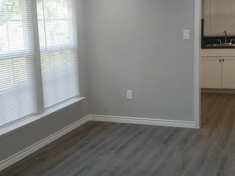 1410 Joplin Ave — Photo 7