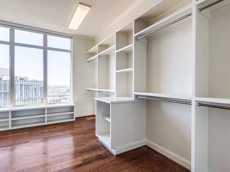 2555 N Pearl St #2001 — Photo 9