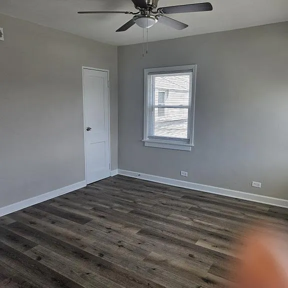 967 E Maple St — Photo 14