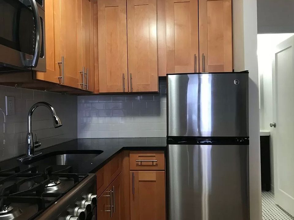 1st image of 435 7th Ave APT 4B