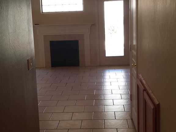5th image of 1426 E Grovers Ave #113