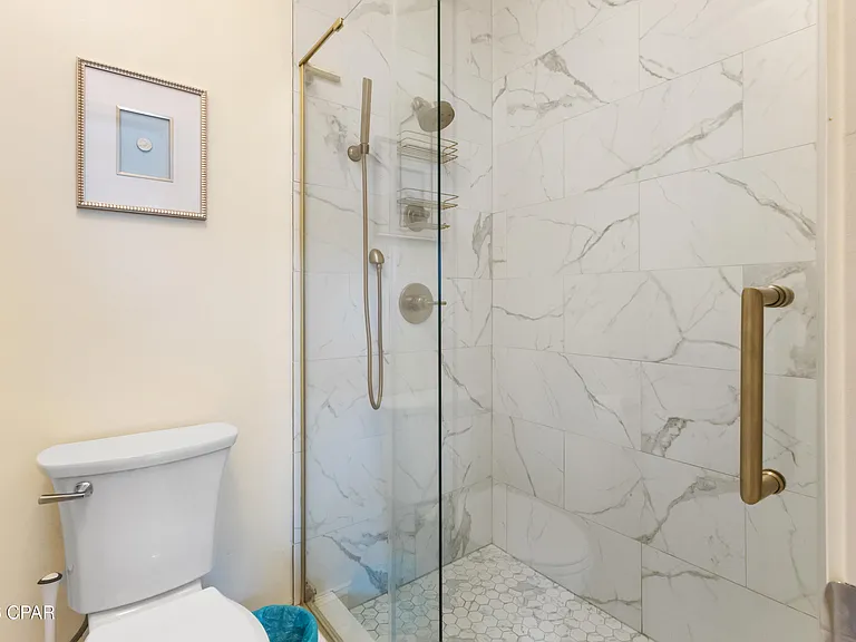 3243 Country Club Dr — Photo 17