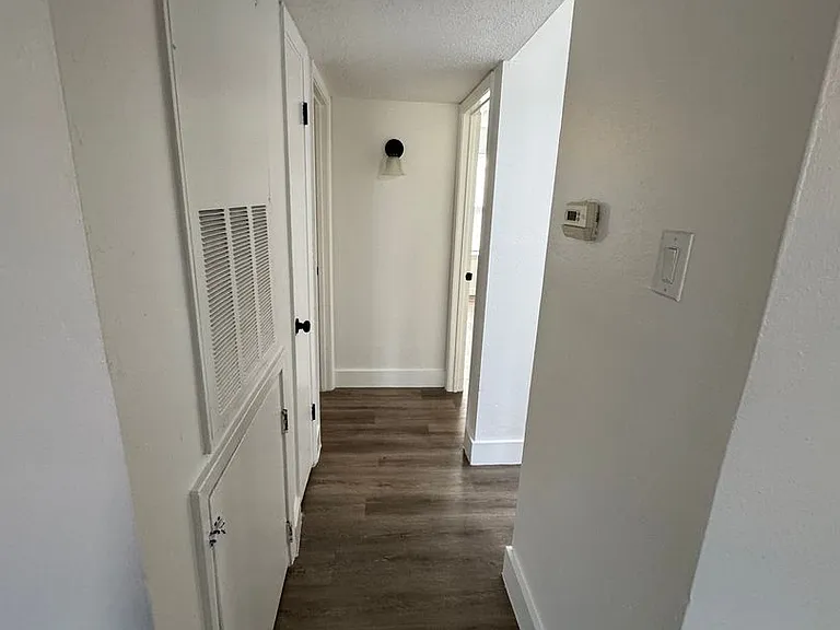 2309 Manson Ave — Photo 8