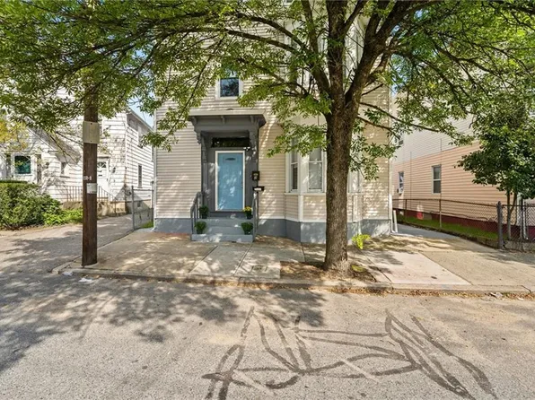1165 Chalkstone Ave, Providence, RI 02908
